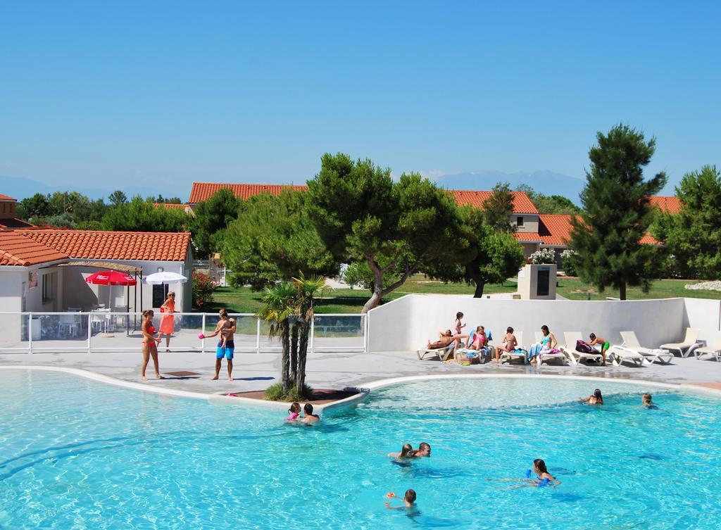 Lagrange Grand Bleu Vacances - Residence Le Mas De Torreilles Eksteriør billede