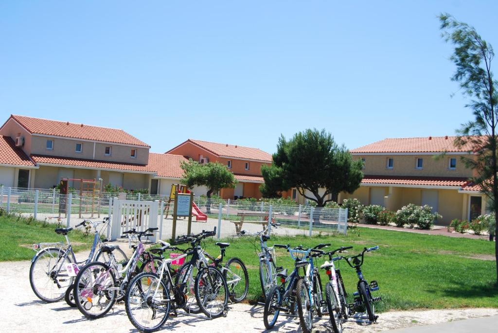 Lagrange Grand Bleu Vacances - Residence Le Mas De Torreilles Eksteriør billede